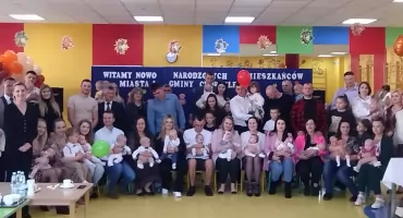 Powitaliśmy najmłodszych mieszkańców Gminy Chorzele – wzruszająca uroczystość pełna ciepła i radości