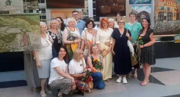 Przasnyscy artyści współtworzą międzynarodową wystawę batiku w Olsztynie. Ekspozycja trafi również do Przasnysza