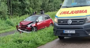 Czołowe zderzenie pod Karbówkiem. Do akcji zadysponowano dwa śmigłowce LPR