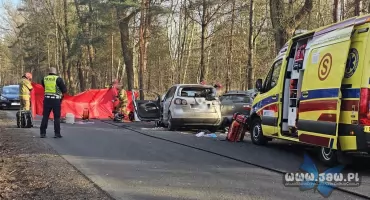 Spowodował śmiertelny wypadek na ulicy Jesiennej. Do sądu trafił akt oskarżenia przeciwko 22-latkowi 