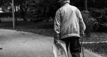 Bon senioralny 2026. Kto otrzyma wsparcie i jakie warunki trzeba spełnić?