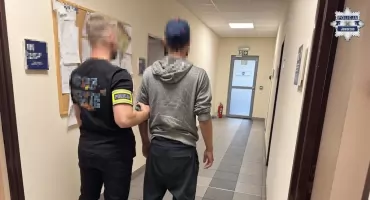 Pościg w Jaworznie. Pijany 27-latek uderzył w radiowóz