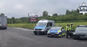 Wspólne kontrole ciężarówek na drogach w Jaworznie