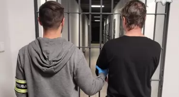 Zatrzymanie podejrzanego o kradzież szczególnie zuchwałą w pracowni jubilerskiej