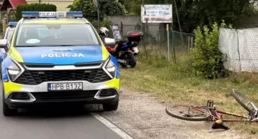 Rowerzysta wjechał w motocykl. Trafił do szpitala