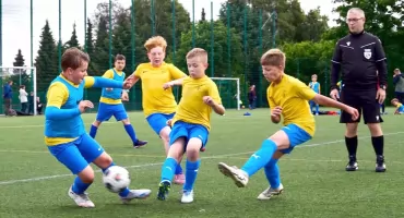 VI Mistrzostwa Polski Akademii Piłkarskich Champions. Koneckie zespoły ze srebrem i brązem