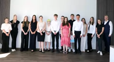 Starosta konecki przyznał nagrody i stypendia najzdolniejszym i najaktywniejszym uczniom