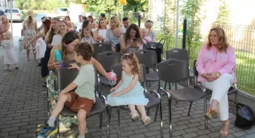 GMINA SMYKÓW. Lecą za marzeniami. Uroczystość w Klubie Dziecięcym Smyki