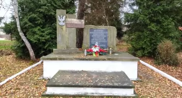 Historia w Krasnej odzyska dawny blask. Ruszył remont wyjątkowego pomnika