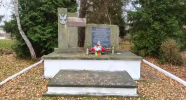 Historia w Krasnej odzyska dawny blask. Ruszył remont wyjątkowego pomnika