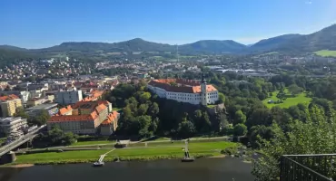 Pastyrska Stena (Pastýřská stěna) – balkon nad Děčínem z widokiem, który zachwyci każdego