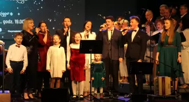 KONCERT NOWOROCZNY Z ORKIESTRĄ DĘTĄ I CHÓREM BABICZANIE