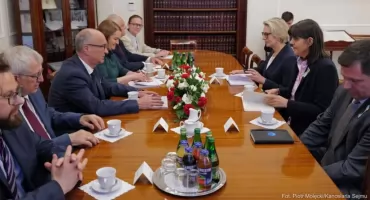 Sprawa immunitetu posła Wojciecha Króla. Marszałek Sejmu rozmawiał z szefową Prokuratury Europejskiej