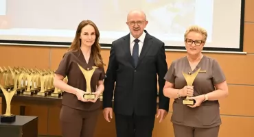 Podsumowali to, co udało się zrobić za pieniądze z KPO. Wręczono okolicznościowe statuetki