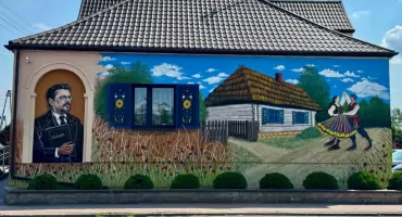 Władysław Stanisław Reymont na ścianie biblioteki w Kobielach Wielkich. Mural gotowy