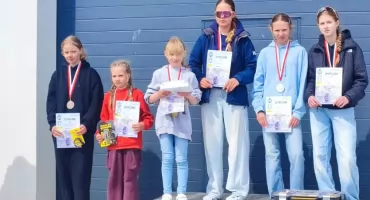 Żeglarki z Mikołajek zdominowały mistrzostwa! Całe podium dla zawodniczek MKŻ