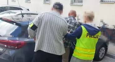 61-latek trafił do aresztu. Groził żonie nożem i prowadził auto po alkoholu