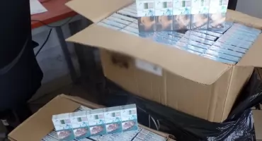 Celnicy z Małaszewicz przejęli 4 tysiące paczek papierosów.