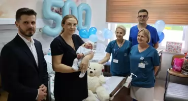 500. dziecko przyszło na świat w bialskim szpitalu. Wyjątkowy moment dla rodziny i personelu 