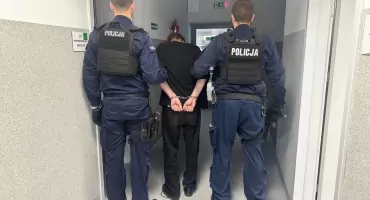 Pościg w Brzegu Dolnym. Nożownik zaatakował policjanta po służbie