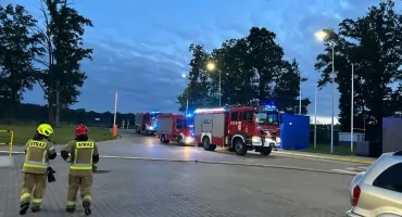 Nocny wybuch i pożar w zakładach SungEel HiTech w Bukowicach. Interweniowała grupa chemiczna z Wrocławia