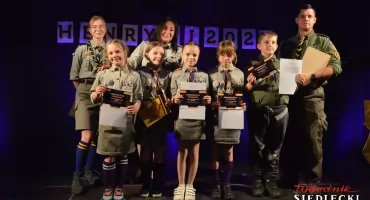 „Henryki” rozdane w Siedlcach. Harcerze podsumowali rok i nagrodzili tych, którzy wychowują kolejne pokolenia