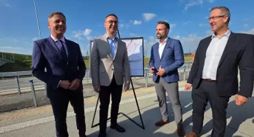Cała A2 z Siedlec do Białej Podlaskiej już otwarta. Kierowcy pojadą szybciej do Warszawy (zdjęcia+filmy)