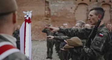 111 ochotników złożyło przysięgę wojskową podczas święta 5 Mazowieckiej Brygady Obrony Terytorialnej