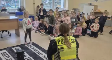 Odblaski ratują życie. Uczniowie z Bednar w akcji „Odblaskowa szkoła 2025” (foto)