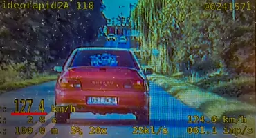 20-latek stracił prawo jazdy za jazdę 127 km/h w terenie zabudowanym