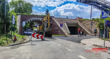 6 milionów na beton pod wiaduktem. Efekt? Kierowcy nadal będą czekać na mijankę