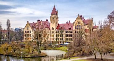 Wrocław z góry - Park Tołpy i Wydział Architektury Poltechniki Wrocławskiej