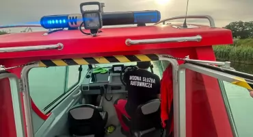 Brawura nad Odrą i dramatyczne zgłoszenie ze stawu. Ratownicy apelują o rozsądek