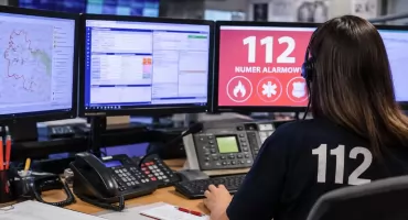 44 fałszywe zgłoszenia na 112. 17-latek z powiatu oławskiego odpowie przed sądem